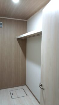 入間市　ウォークインクローゼットと書斎を増築で実現
