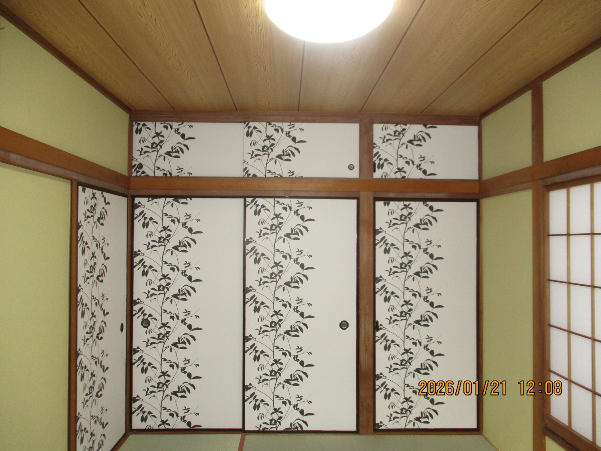 和室リフォーム　モダンな柄でイメージチェンジ