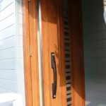 所沢市　玄関ドアリフォーム　断熱ドアに交換　採風タイプで爽やかな玄関を実現
