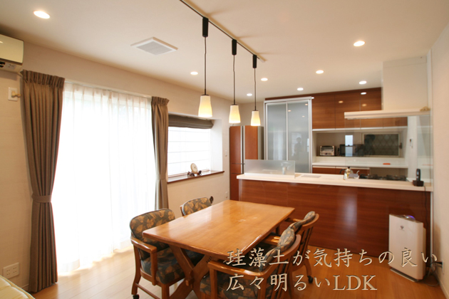 所沢市　ＬＤＫリフォーム【珪藻土が気持ちの良い広々明るいLDK】LIXILメンバーズコンテスト２０１６受賞